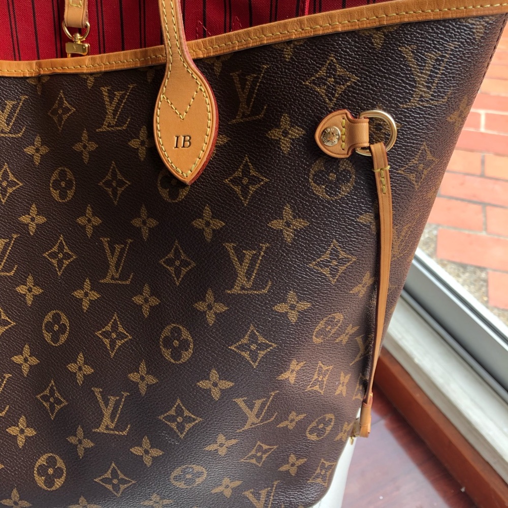 🍒AUTHENTIC LV NEVERFULL MM CHERRY INTERIOR🍒
